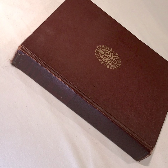 1941 Encyclopedia Britannia World Atlas Leather-Bound - Picture 10 of 16